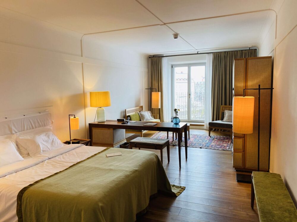 Explore the best hotels in Munich: Louis Hotel