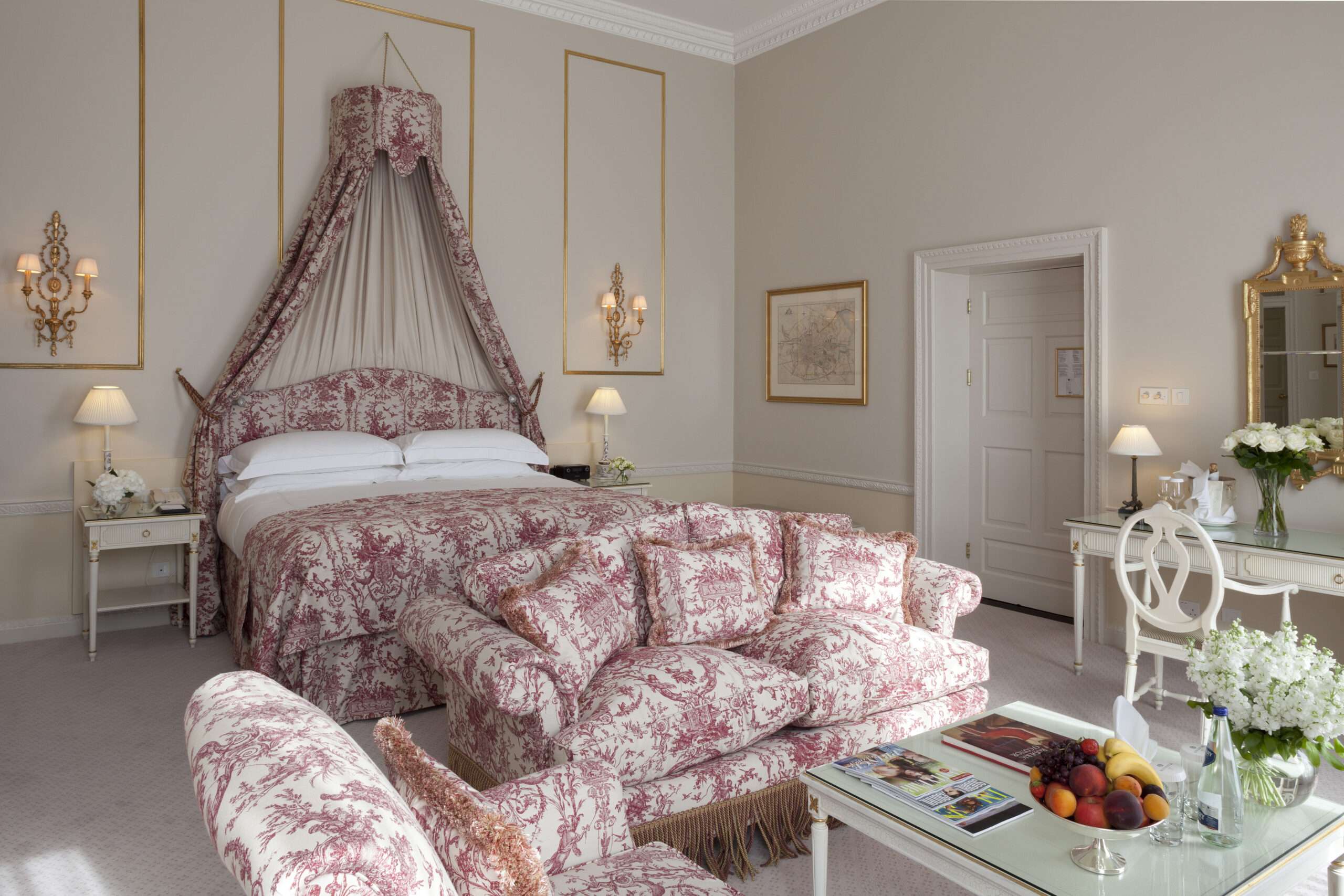 Explore the best hotels in Dublin: Merrion Hotel