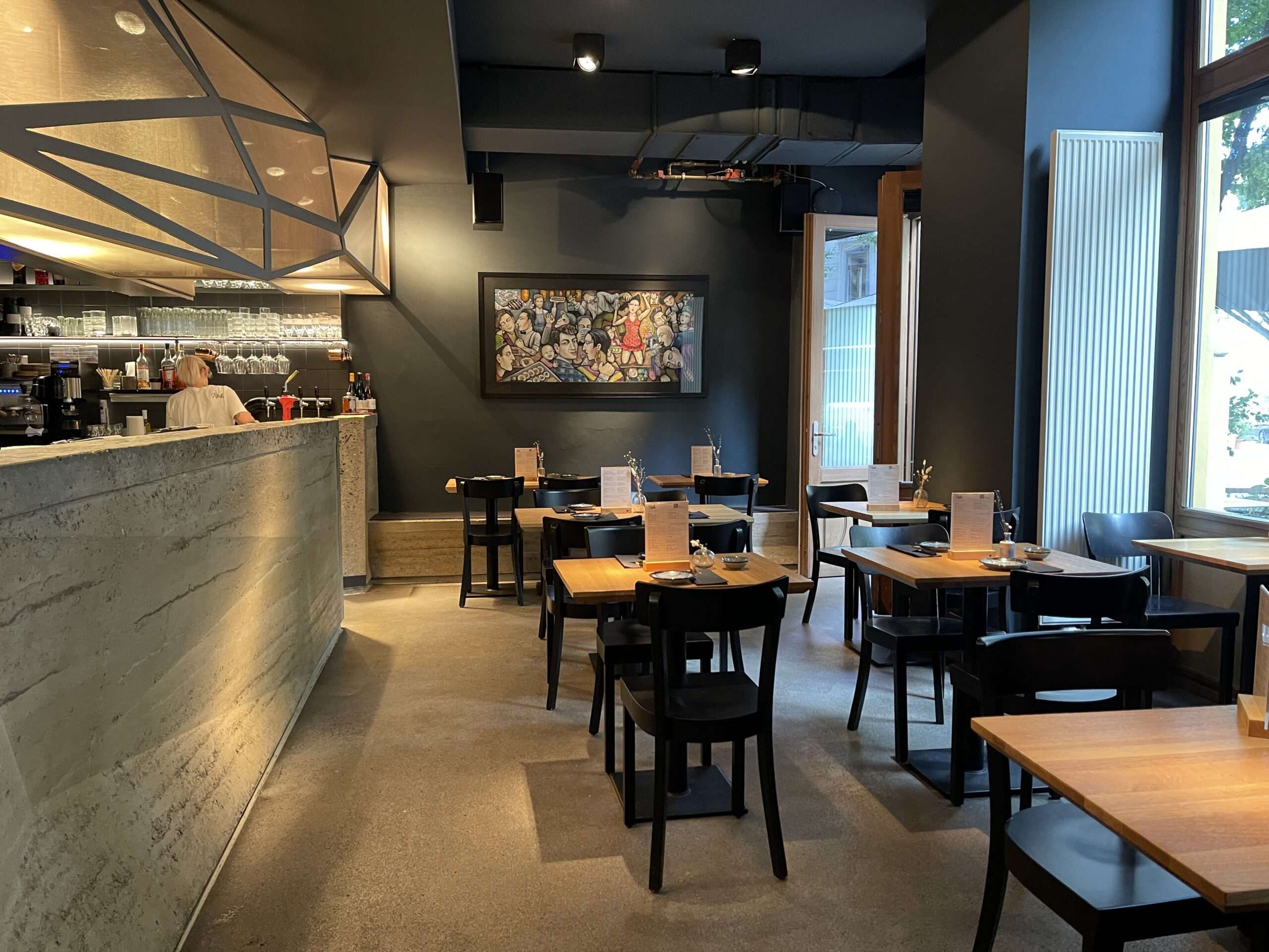 Explore the best restaurants in Vienna: Mochi