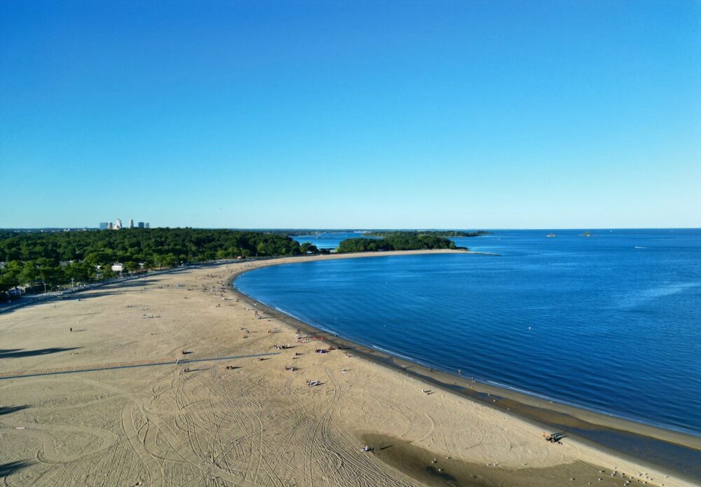 Explore the best beaches in New York: Orchard Beach