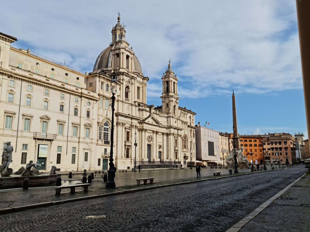 Explore the best things to do in Rome: Piazza Navona