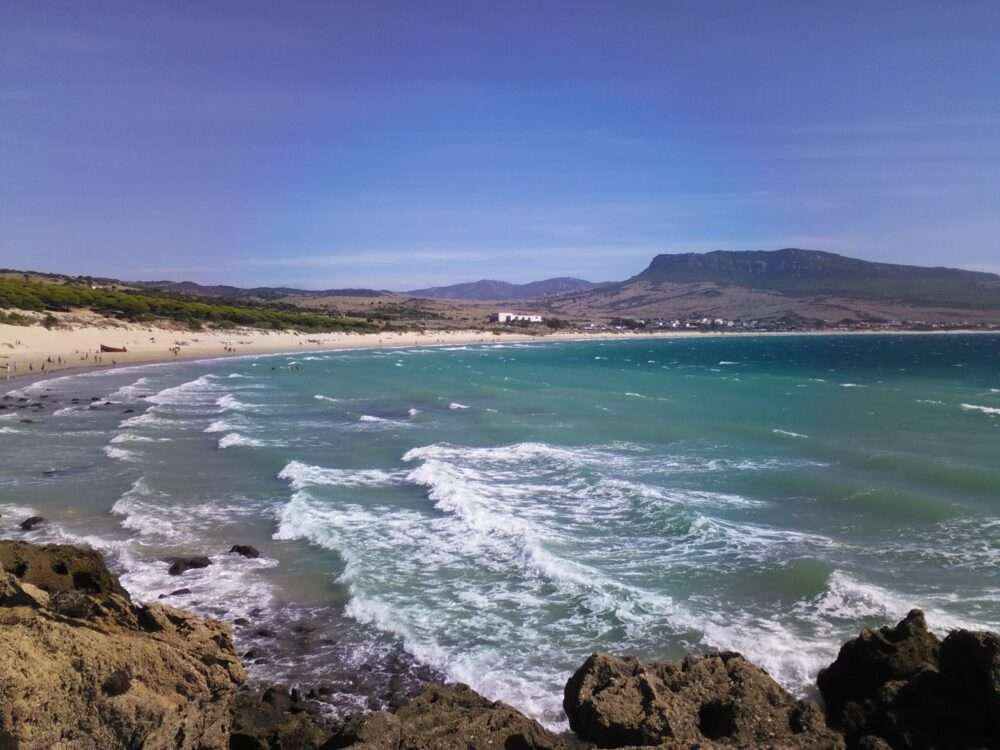 Explore the best beaches near Madrid: Playa de Bolonia