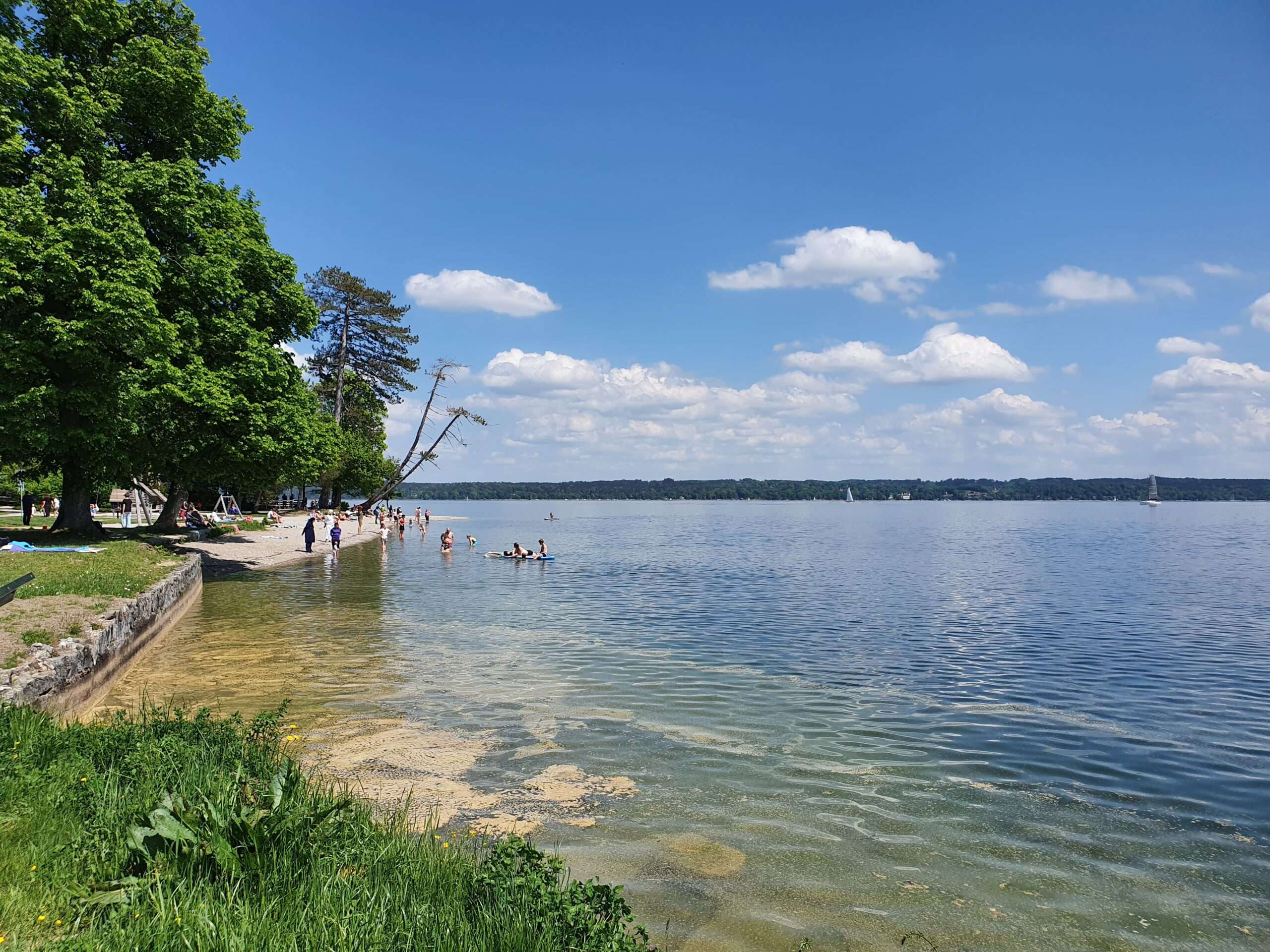 Explore the best beaches near Munich: Spielplatz Tutzing Brahmspromenade