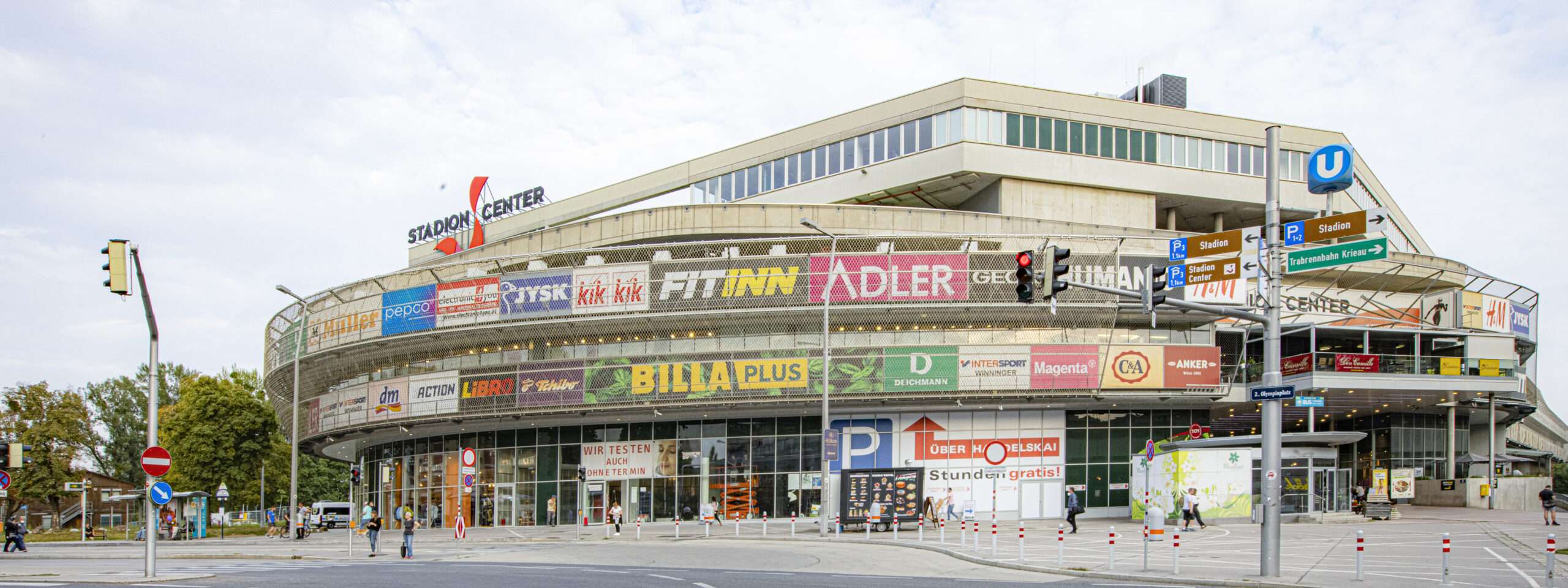 Explore the best malls in Vienna: Stadion Center