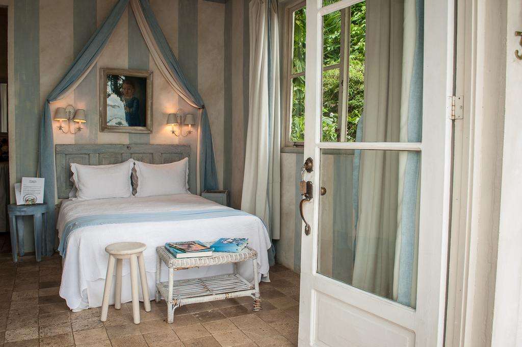Explore the best hotels in Panama: Villa Caprichosa